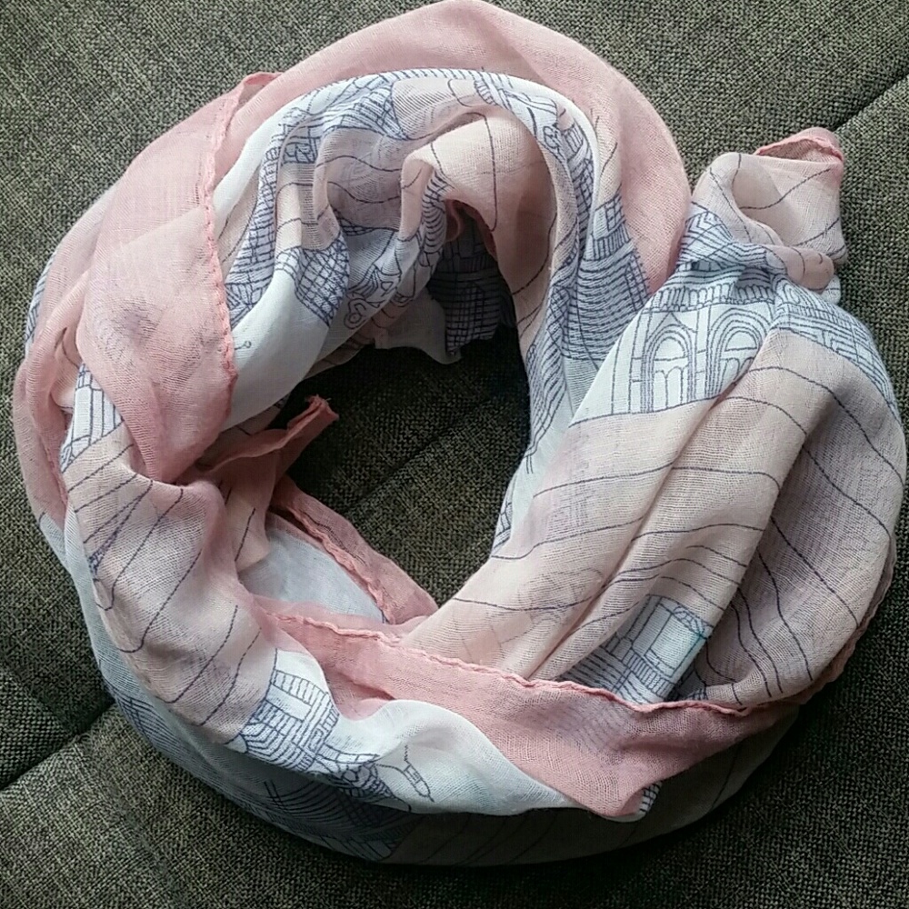 Paris print scarf - Picture 1 of 5